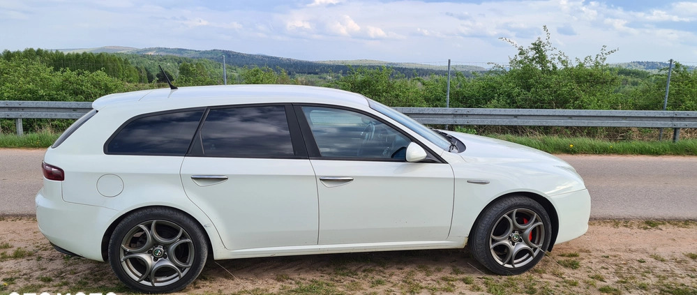 Alfa Romeo 159 cena 13000 przebieg: 227556, rok produkcji 2008 z Jedlicze małe 277